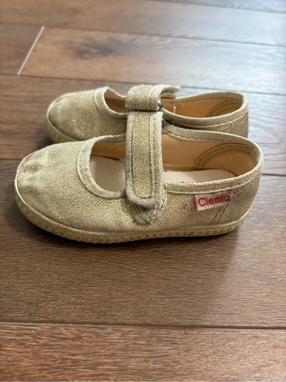 Cienta Gold Glitter Mary Jane Shoes Baby/Toddler Size 5-5.5 EU 21 Made in Spain